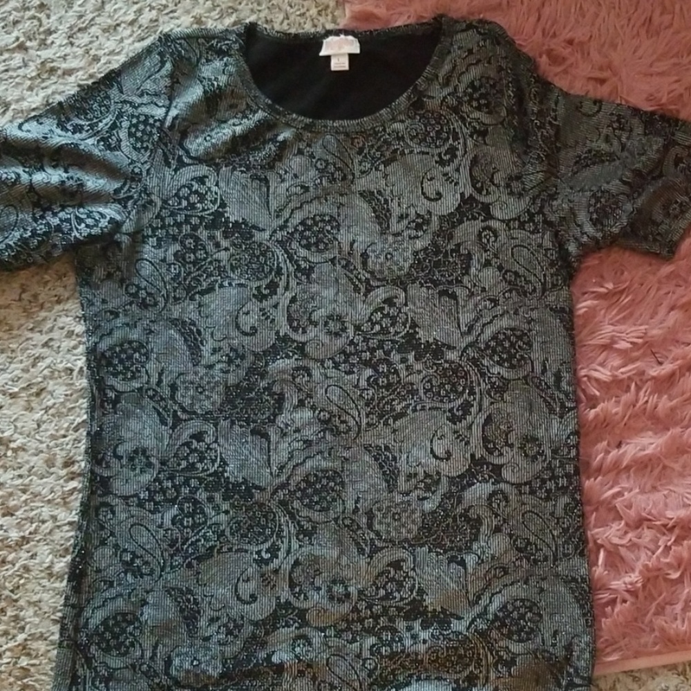 Shirt lularoe elegant